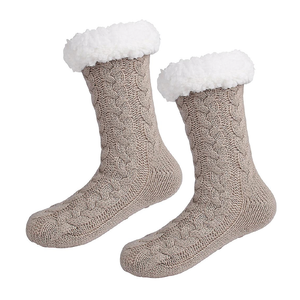 SLIPPER SOCKS FLUFFY BEIGE